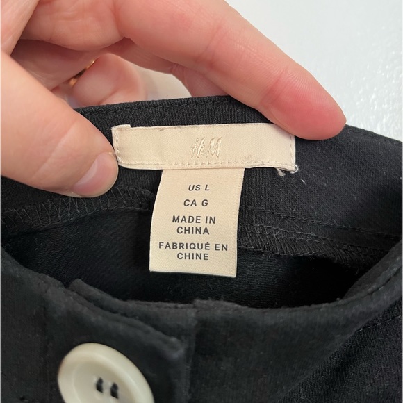 Black H&M mini dress, size large 12-14 - Picture 4 of 7